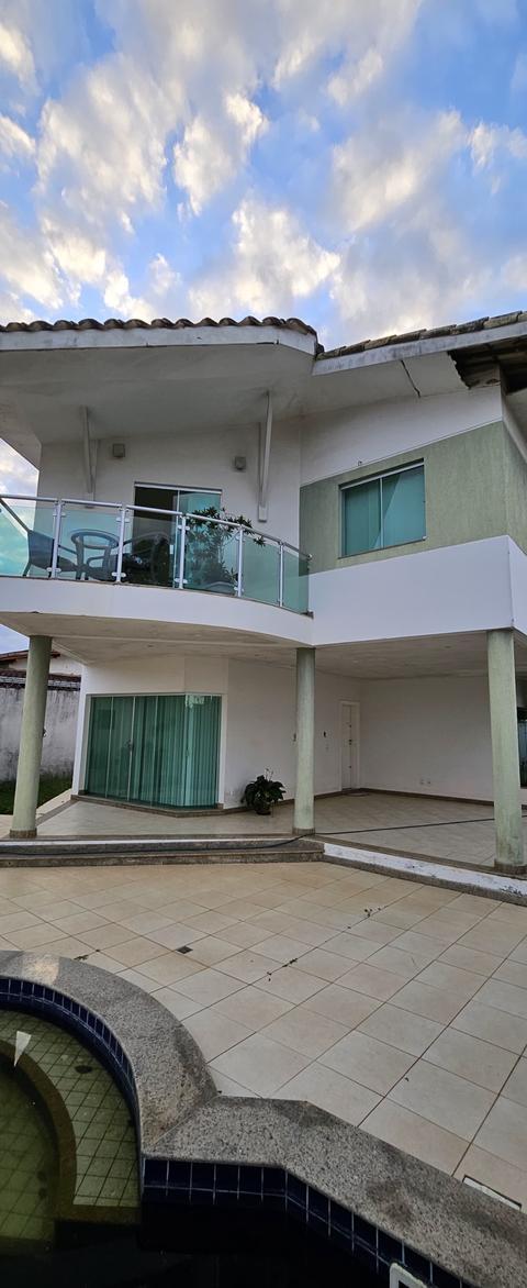 Casa à venda em Teixeira de Freitas, Monte Castelo, com 4 quartos, com 368 m²