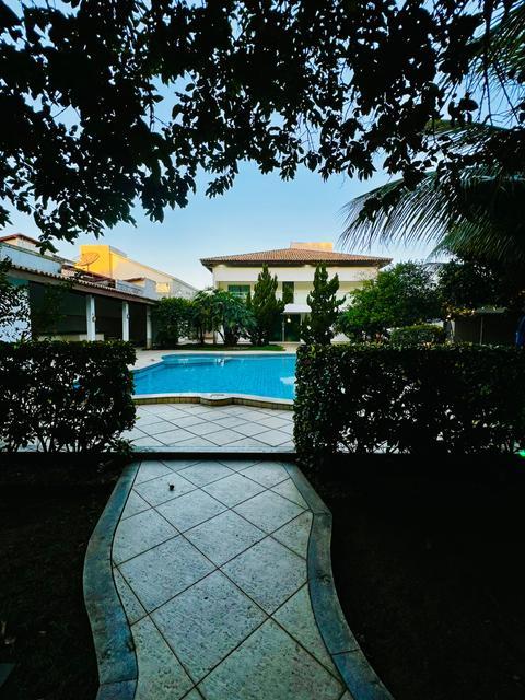 Casa à venda em Teixeira de Freitas, Jardim Caraípe, com 5 quartos, com 700 m²